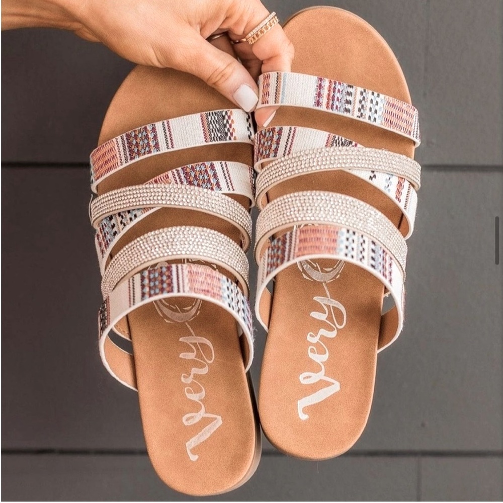 Very G Sandals
